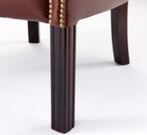 HarrisonTub Chair Leg Close up